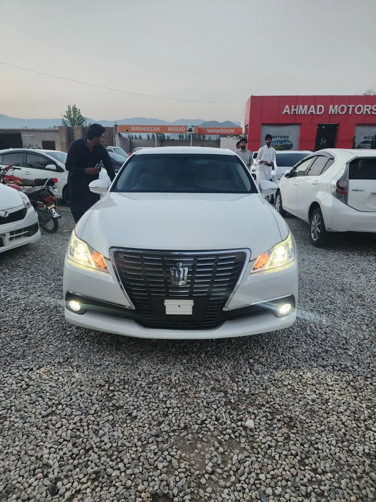 Toyota Crown 2014 – NCP car for sale in Malakand, Chakdara pul Saokaie