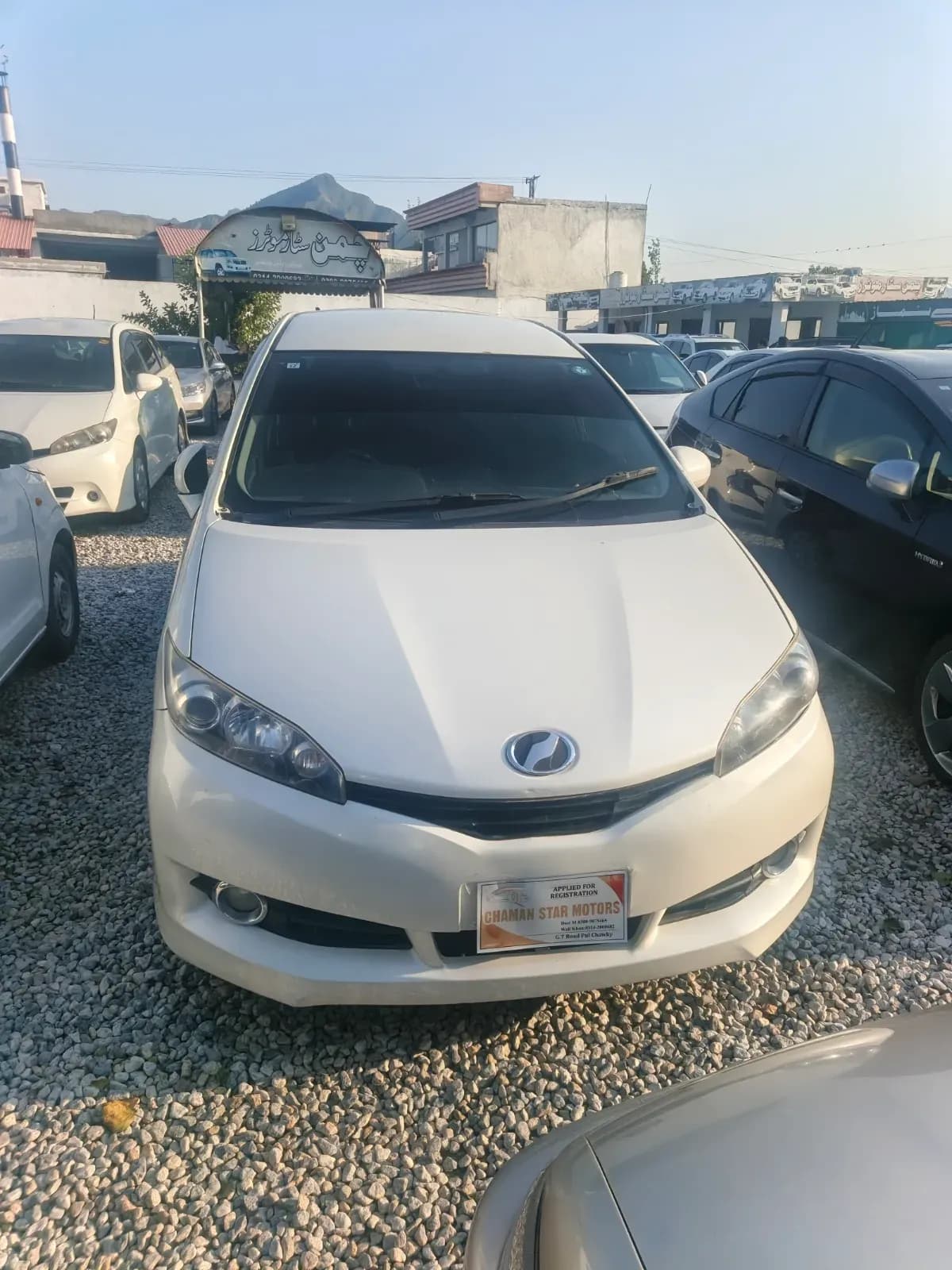 Toyota Wish 2010 — photo 1