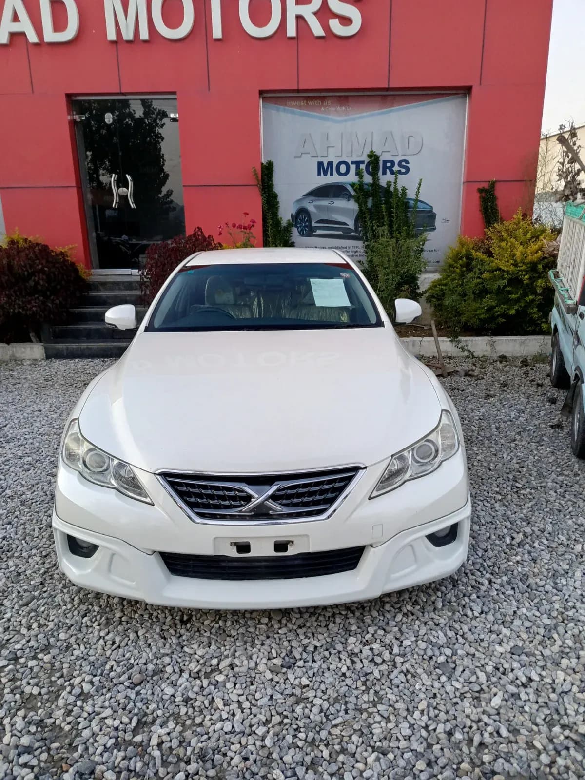 Toyota MarkX 2010 — photo 1