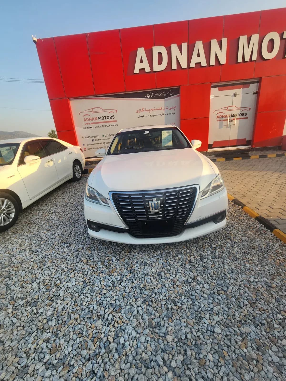 Toyota crown royal saloon (hybrid) 2013 – NCP car for sale in Malakand, chakdara pul chowky
