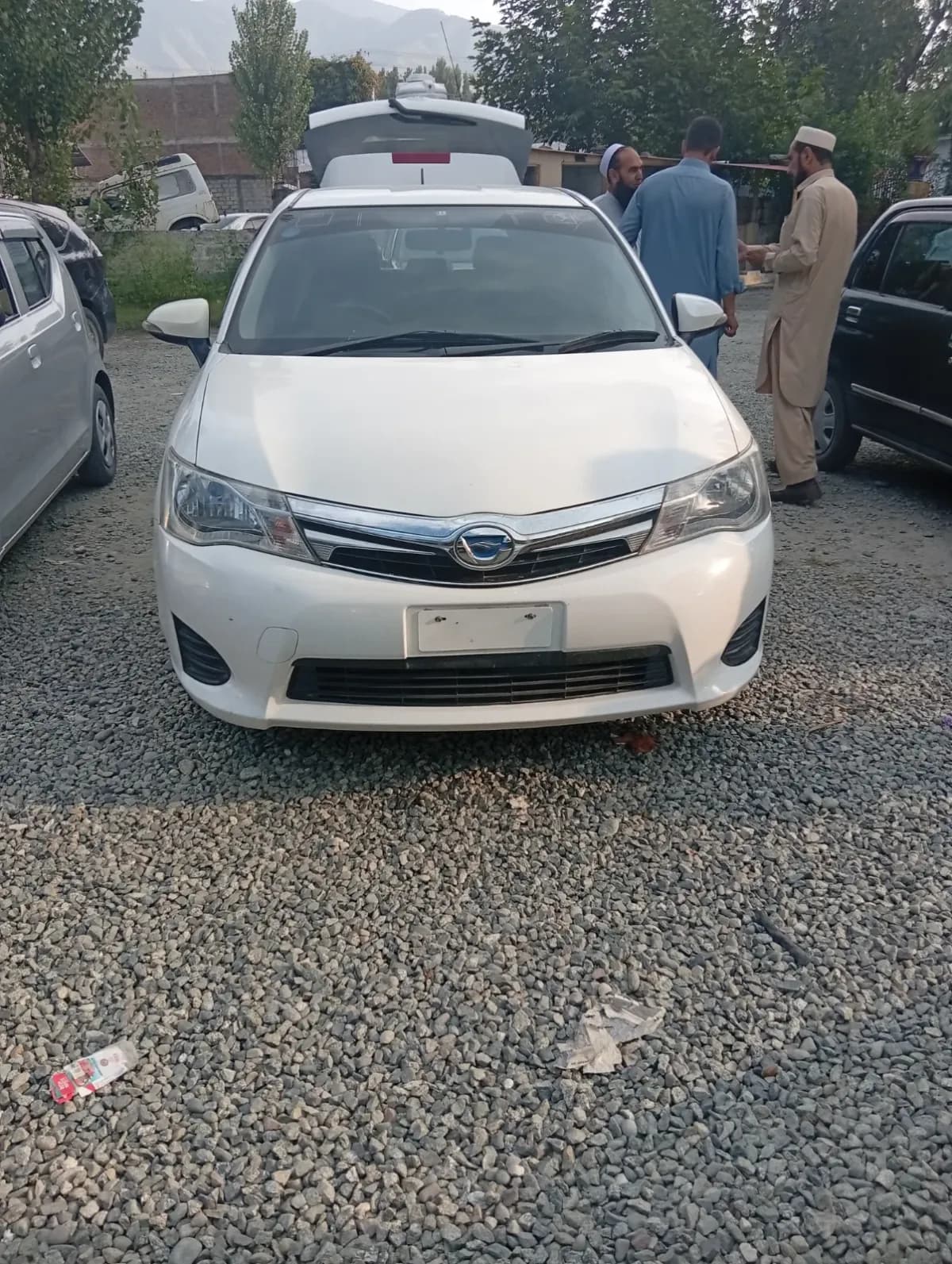 Toyota Axio fielder 2015 — photo 1