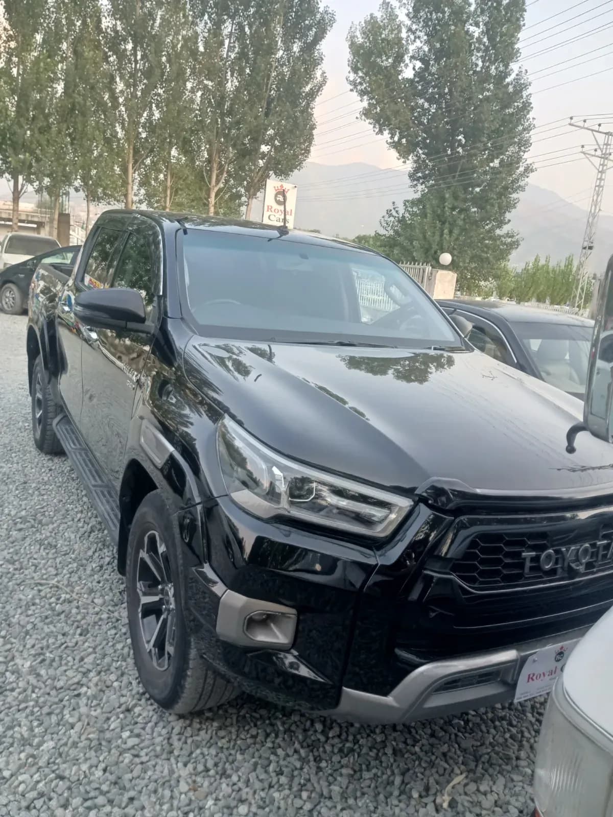 Toyota Hilux Revo 2017 — photo 1