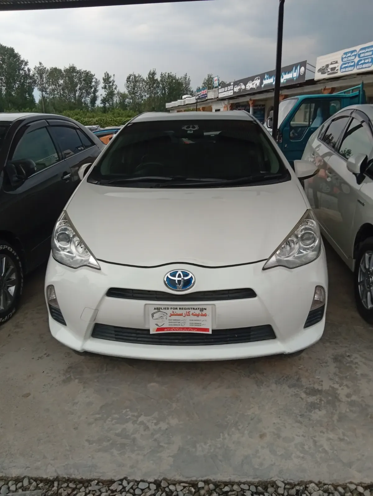 Toyota Prius 2012 — photo 1