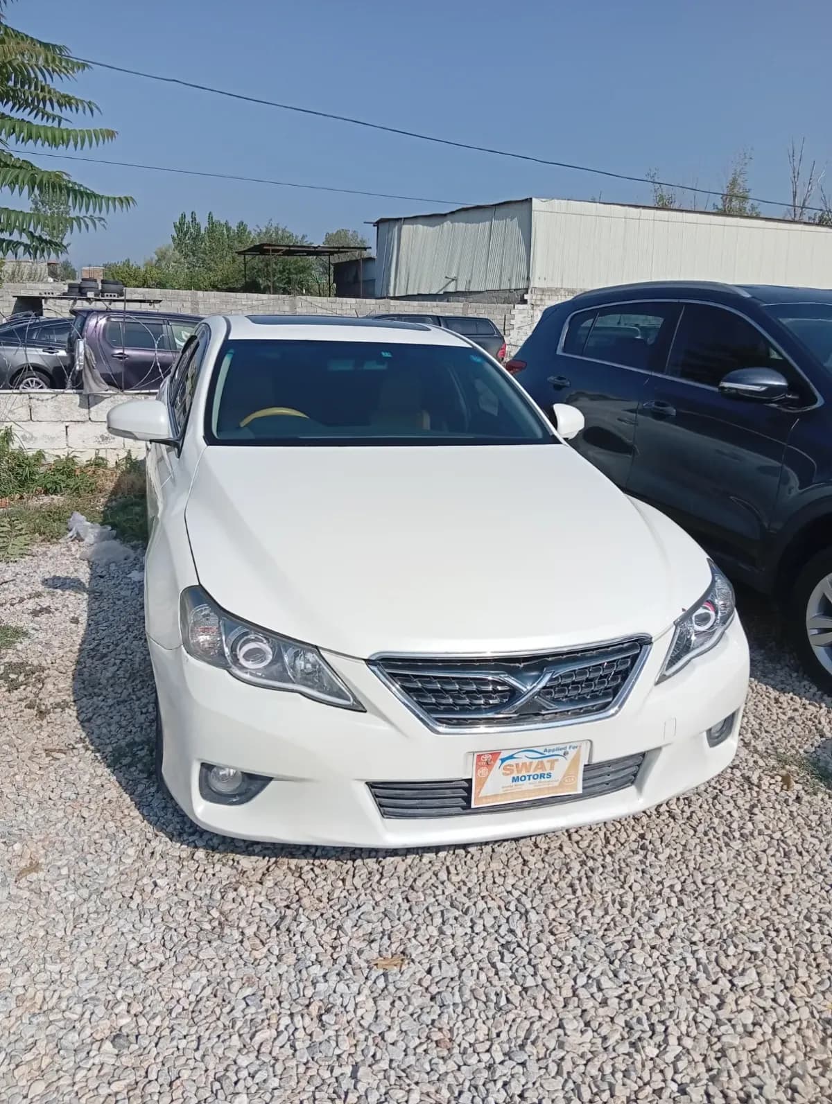 Toyota Mark X 2010 — photo 1
